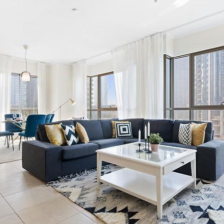 Stylish Apartment With Partial Burj Khalifa View Дубай Экстерьер фото